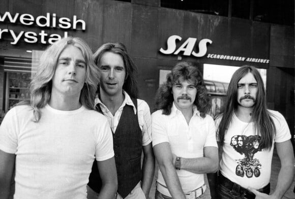 Le groupe Status Quo (Rick Parfitt, Francis Rossi, Alan Lancaster et John Coghlan) à Stockholm, le 5 septembre 1974. Rick Parfitt est mort à 68 ans le 24 décembre 2016, dans un hôpital de Marbella (Espagne), des suites d'une septicémie.