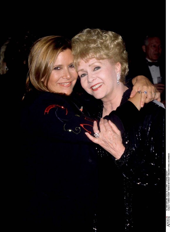 Debbie Reynolds et sa fille Carrie Fisher à Los Angeles en 1999