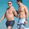 Stefano Gabbana et son ami se promènent sur la plage de Flamands. Saint-Barthélemy, le 1er janvier 2017.