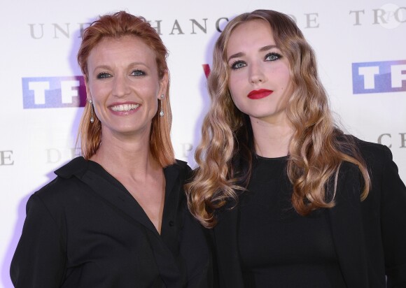 Alexandra Lamy et sa fille Chloé Jouannet - Avant-première du film "Une chance de trop" au cinéma Gaumont Marignan à Paris, le 24 juin 2015