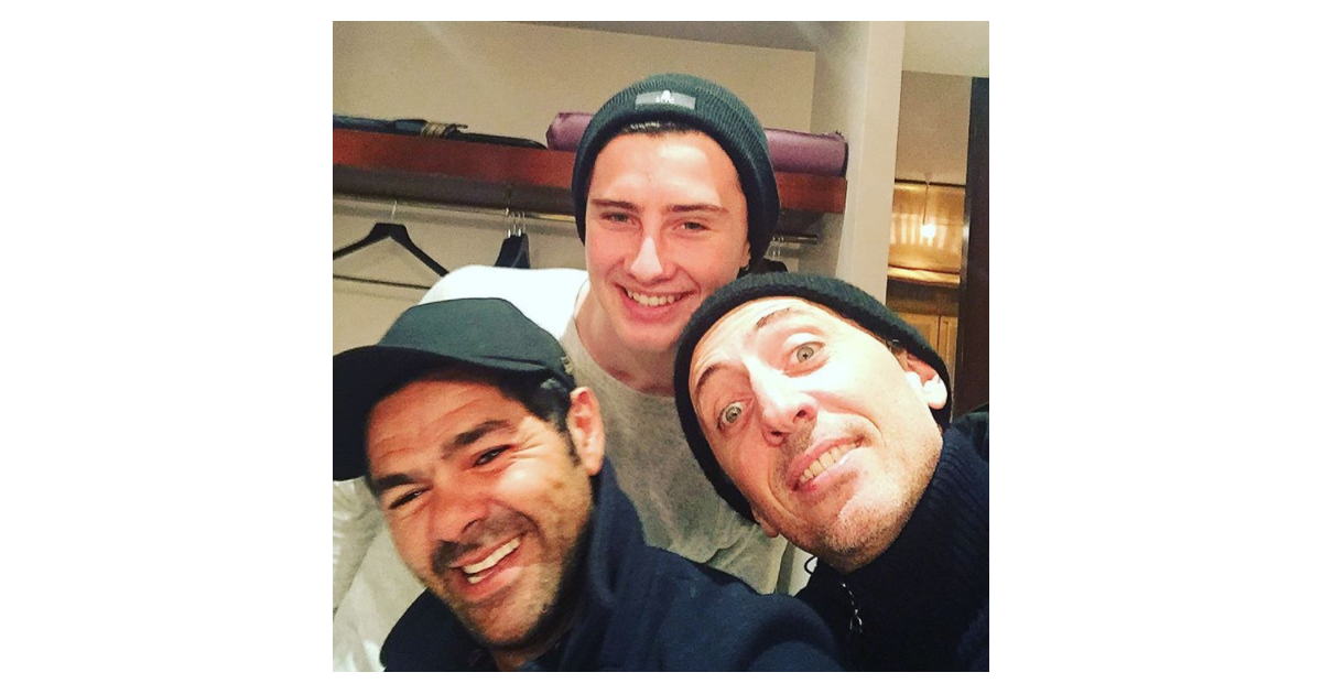 Fils Gad Elmaleh Demain Nous Appartient Gad Elmaleh avec son fils Noé et tonton Jamel : La détente avant le