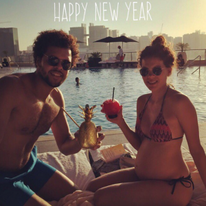 Jo-Wilfried Tsonga fête la nouvelle année avec sa compagne, Noura El Swekh, enceinte de leur premier enfant. Photo postée sur Instagram le 1er janvier 2017.