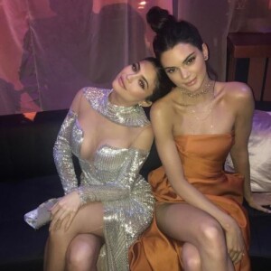 Photo de Kylie et Kendall Jenner. Janvier 2017.