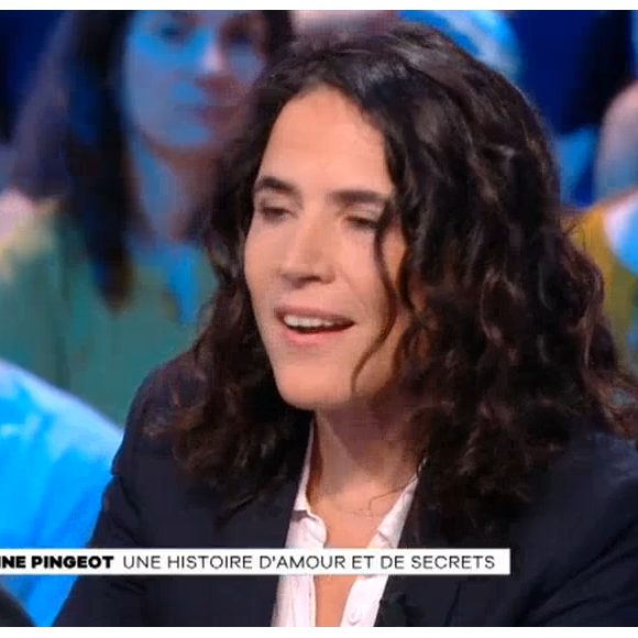 Mazarine Pingeot sur le plateau de l'émission "Le Grand Journal", jeudi 12 janvier 2017