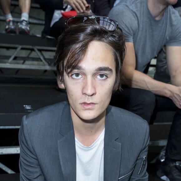 Alain-Fabien Delon - People au défilé Dior Prêt-à-Porter Homme Printemps-Eté 2017 au Tennis Club de Paris, le 25 juin 2016.