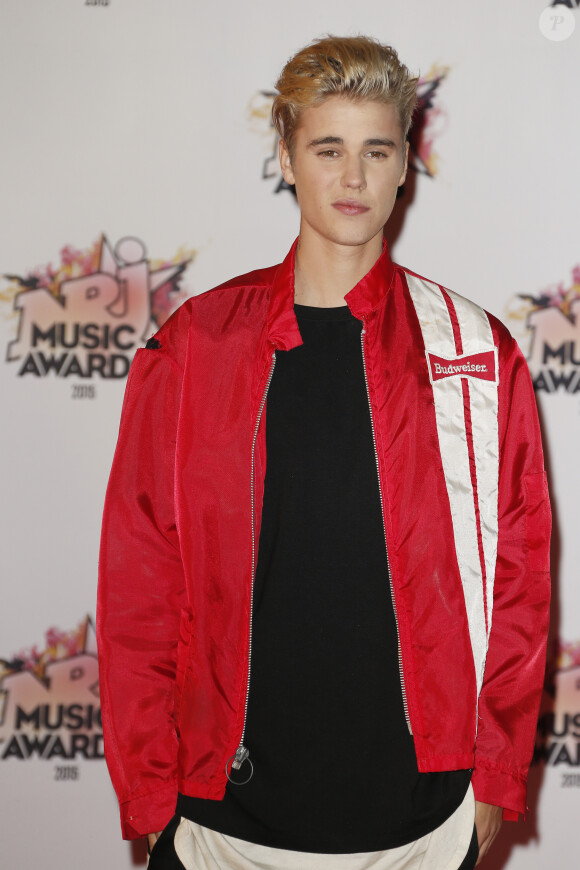 Justin Bieber à la 17ème cérémonie des NRJ Music Awards 2015 au Palais des Festivals à Cannes, le 7 novembre 2015. © Christophe Aubert via Bestimage