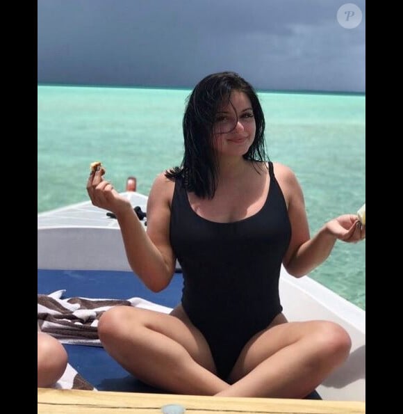 L'actrice Ariel Winter en vacances à Bora Bora. Janvier 2017.
