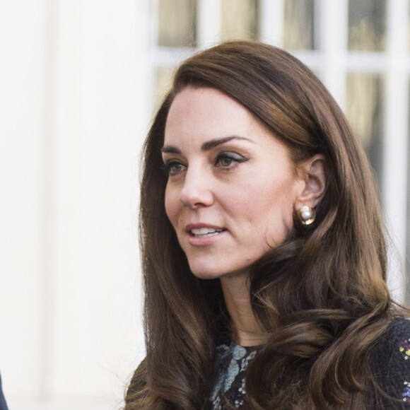 La duchesse Catherine de Cambridge, le prince William et le prince Harry étaient réunis le 17 janvier 2017 à l'Institut d'art contemporain de Londres pour une réunion de leur association Heads Together en vue du marathon de Londres au mois d'avril, où Heads Together sera l'Association de l'année.