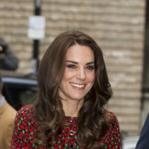 La duchesse Catherine de Cambridge, le prince William et le prince Harry prenaient part le 19 décembre 2016 à l'assemblée générale et la fête de Noël de leur association Heads Together, à Londres.