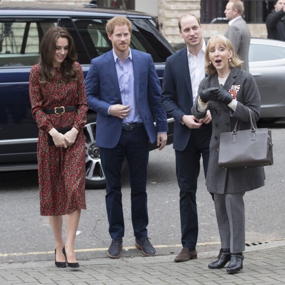 La duchesse Catherine de Cambridge, le prince William et le prince Harry prenaient part le 19 décembre 2016 à l'assemblée générale et la fête de Noël de leur association Heads Together, à Londres.