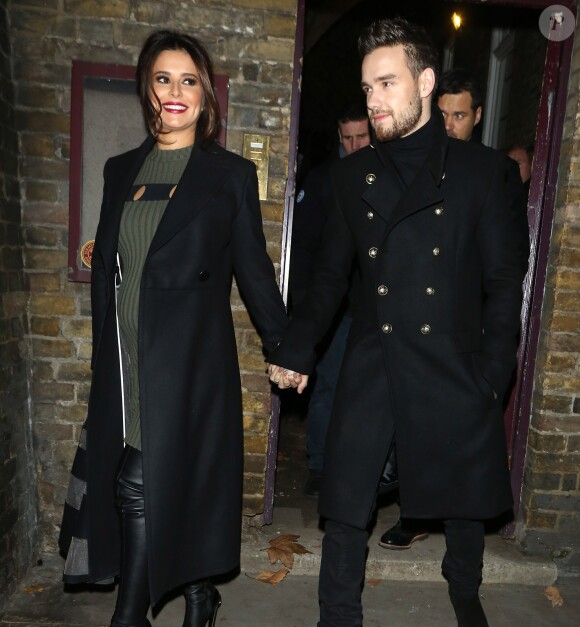 Cheryl Cole (Cheryl Fernandez-Versini) enceinte et son compagnon Liam Payne à la sortie de la chorale de Noël de l'église de St James à Londres. 29 November 2016