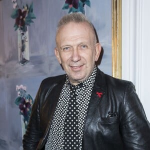 Jean-Paul Gaultier - Le dîner caritatif de Babeth Djian et l'association AEM ("Un Avenir pour les Enfants du Monde") pour les enfants du Rwanda au Pavillon Ledoyen à Paris, France, le 8 décembre 2016. Chaque année avant les fêtes, Babeth Djian mobilise la mode le temps d'un dîner caritatif au profit des enfants du Rwanda. La directrice de la rédaction de Numéro Magazine associe à la cause de l'association AEM, les grandes maisons de couture française. © Olivier Borde/Bestimage