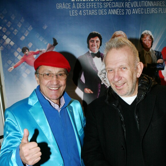 Exclusif - Philippe Wintousky (Coco Rigolo), Jean-Paul Gaultier - 68ème anniversaire de Zvi Brant (frère du chanteur Mike Brant) lors de la comédie musicale "Hit Parade" au palais des Congrès à Paris le 14 janvier 2017.