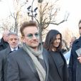 Le chanteur Bono et sa femme Ali Hewson - Arrivées au défilé de mode "Dior Homme", collection Hommes Automne-Hiver 2017/2018 au Grand Palais à Paris. Le 21 janvier 2017