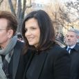 Le chanteur Bono et sa femme Ali Hewson - Arrivées au défilé de mode "Dior Homme", collection Hommes Automne-Hiver 2017/2018 au Grand Palais à Paris. Le 21 janvier 2017