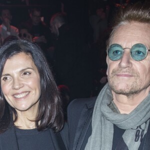 Le chanteur Bono et sa femme Ali Hewson - Front Row au défilé de mode "Dior Homme", collection Hommes Automne-Hiver 2017/2018 au Grand Palais à Paris. Le 21 janvier 2017