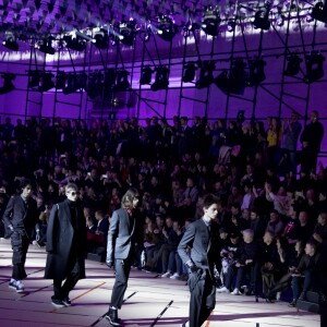 Ambiance - Front Row au défilé de mode "Dior Homme", collection Hommes Automne-Hiver 2017/2018 au Grand Palais à Paris. Le 21 janvier 2017