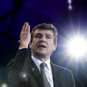 Arnaud Montebourg - Meeting de Arnaud Montebourg, candidat à la primaire du parti socialiste pour les élections présidentielles au Gymnase Jean Jaurès à Paris le 18 janvier 2017. © Stéphane Lemouton/Bestimage