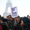 La «marche des femmes» contre le président Donald Trump a réunit au moins 2.000 personnes à Paris le 21 janvier 2017
