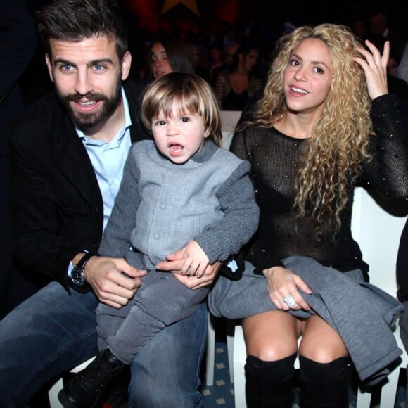 Shakira, son compagnon Gerard Piqué et ses fils Milan et Sasha - Gerard Piqué reçoit un prix lors de la 5ème édition du "Catalan football stars" à Barcelone, Espagne, le 28 novembre 2016.