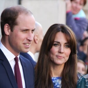 La duchesse Catherine de Cambridge, avec le prince William et le prince Harry, visitait le 26 octobre 2015 le siège de la BAFTA à Londres à l'occasion d'activités associatives.