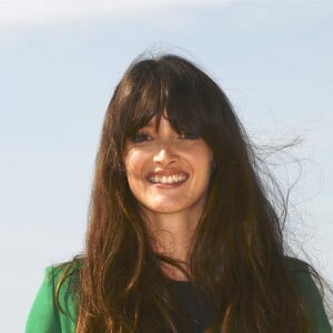 Charlotte Le Bon (habillée en AMI) - Photocall sur la plage lors du 30e Festival du Film de Cabourg. Le 11 juin 2016 © Coadic Guirec / Bestimage