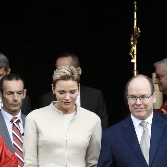 Le prince Albert II de Monaco et la princesse Charlene quittant la cathédrale de Monaco après la messe de la fête de sainte Dévote à Monaco, le 27 janvier 2017. © Jean-Charles Vinaj/Pool restreint Monaco/Bestimage