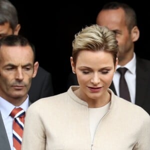 Le prince Albert II de Monaco et la princesse Charlene devant la cathédrale de Monaco au matin de la messe de la fête de sainte Dévote à Monaco, le 27 janvier 2017. © Olivier Huitel/Pool restreint Monaco/Bestimage