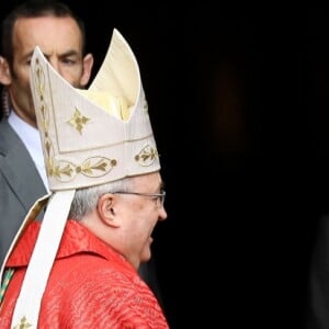 Le prince Albert II de Monaco et la princesse Charlene devant la cathédrale de Monaco au matin de la messe de la fête de sainte Dévote à Monaco, le 27 janvier 2017. © Olivier Huitel/Pool restreint Monaco/Bestimage