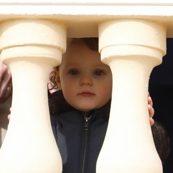 La princesse Charlene et le prince Albert II de Monaco au balcon du palais princier lors de la procession de la fête de sainte Dévote à Monaco le 27 janvier 2017. Le prince Jacques et la princesse Gabriella étaient avec eux. © Olivier Huitel / Pool restreint Monaco / Bestimage