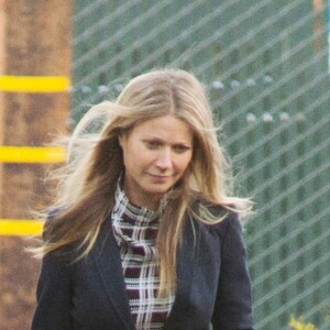 Exclusif - Gwyneth Paltrow les cheveux dans le vent pendant une journée à Los Angeles, le 22 janvier 2017.