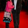 John Hurt et sa femme Anwen Rees-Myers lors de l'avant-première du film Les Suffragettes à l'Odéon Leicester Square à Londres le 7 octobre 2015. L'acteur britannique, fameux pour ses rôles dans Midnight Express, Alien, Elephant Man ou encore Harry Potter, est mort le 25 janvier 2017 à son domicile dans le Norfolk, des suites d'un cancer du pancréas.