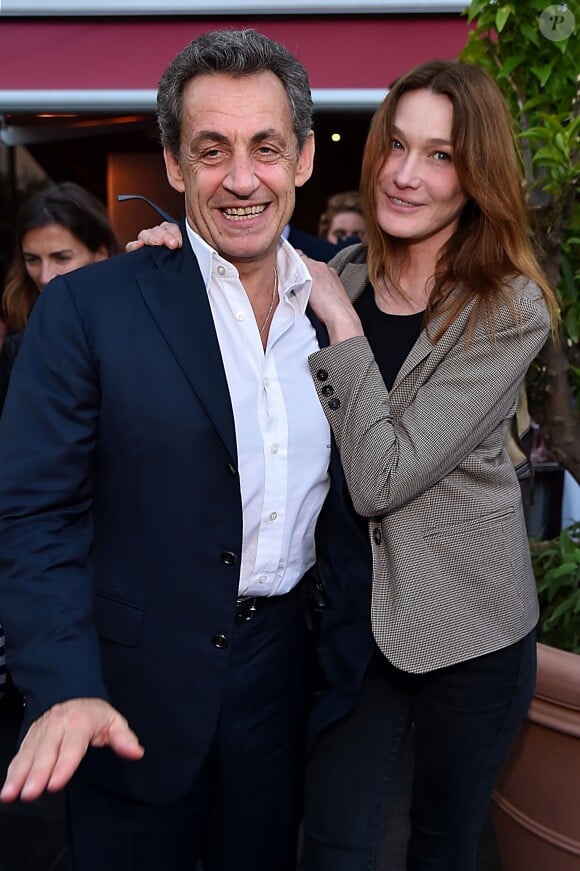 Nicolas Sarkozy et sa femme Carla Bruni-Sarkozy sont allés diner au restaurant "La Petite Maison" après avoir participé aux Journées d'études du Parti Populaire Européen à l'hôtel Méridien à Nice, le 1er juin 2016.