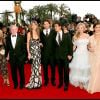 Jennifer Aniston, Brad Pitt, Saffron Burrows, Eric Bana, Orlando Bloom, Diane Kruger et Rose Byrne au Festival de Cannes 2004 lors de la montée des marches du film Troie.