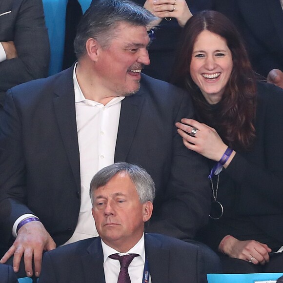 David Douillet et sa compagne Vanessa Carrara lors du match de finale du mondial de handball, France - Norvège à l'AccorHotels Arena à Paris, France, le 29 janvier 2017. La France remporte le match 33-26. L'équipe de France décroche son 6ème titre mondial. © Cyril Moreau/Bestimage