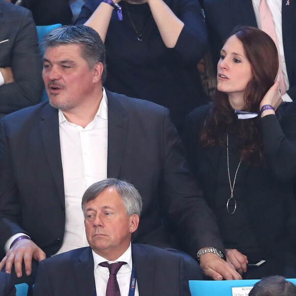 David Douillet et sa compagne Vanessa Carrara lors du match de finale du mondial de handball, France - Norvège à l'AccorHotels Arena à Paris, France, le 29 janvier 2017. La France remporte le match 33-26. L'équipe de France décroche son 6ème titre mondial. © Cyril Moreau/Bestimage