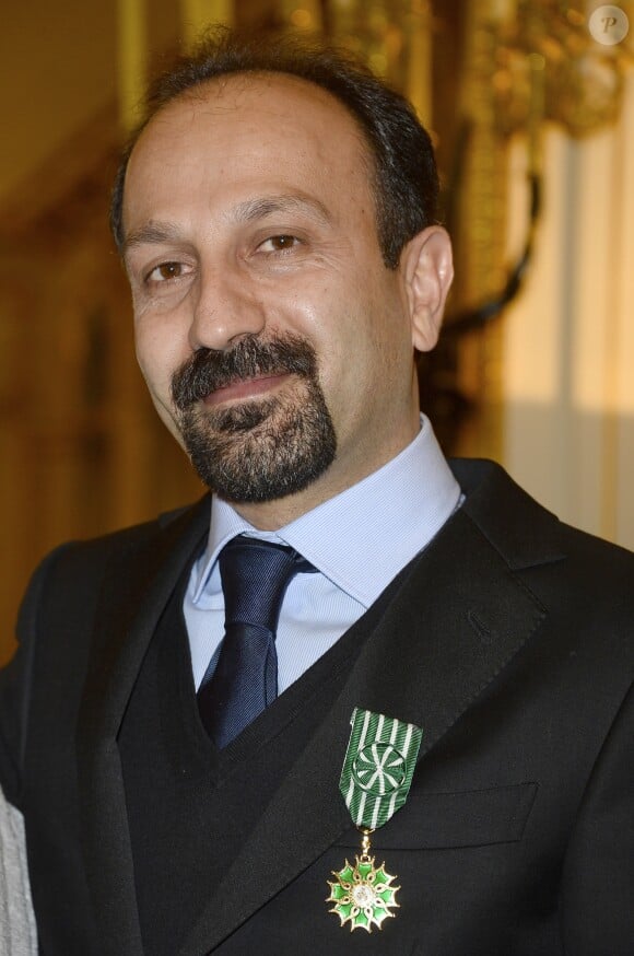 Asghar Farhadi - Le cinéaste Iranien, Asghar Farhadi décoré Officier de l'ordre des Arts et des Lettres au Ministre de la Culture à Paris le 27 février 2014.
