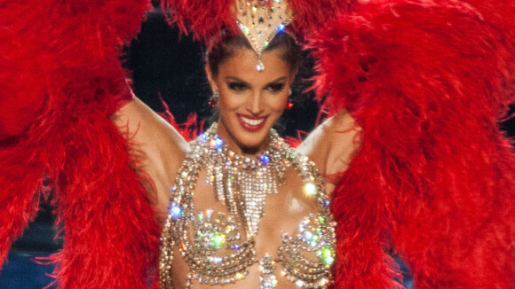 Iris Mittenaere (Miss Univers 2016) : Le prix exorbitant de sa robe Moulin-Rouge