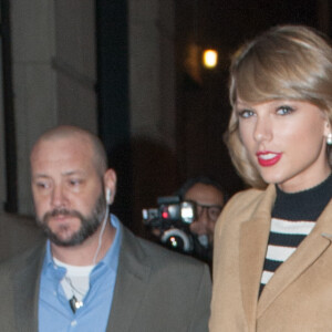 Taylor Swift va voir Emma Stone dans "Cabaret" sur Broadway à New York. Le 8 décembre 2014