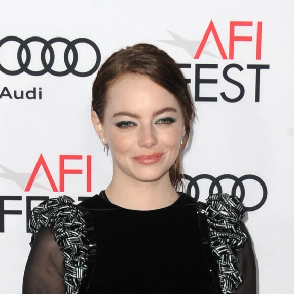 Emma Stone à la première de ''La La Land'' au théâtre TCL Chinese à Hollywood, le 15 novembre 2016 © Dave Longendyke/Globe Photos via Zuma/Bestimage