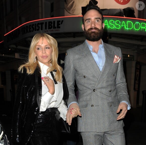 Kylie Minogue et son compagnon Joshua Sasse arrivent au restaurant "The Ivy" à Londres, le 7 décembre 2016.