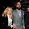 Kylie Minogue et son compagnon Joshua Sasse arrivent au restaurant "The Ivy" à Londres, le 7 décembre 2016.
