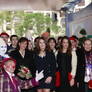 La princesse Stéphanie de Monaco et ses filles Camille Gottlieb et Pauline Ducruet, Robert Hossein et sa femme Candice Patou - 41ème Festival international du Cirque de Monte-Carlo le 22 janvier 2017. © Claudia Albuquerque /Bestimage