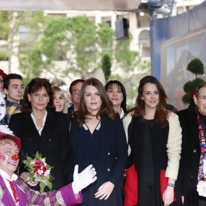 La princesse Stéphanie de Monaco et ses filles Camille Gottlieb et Pauline Ducruet, Robert Hossein et sa femme Candice Patou - 41ème Festival international du Cirque de Monte-Carlo le 22 janvier 2017. © Claudia Albuquerque /Bestimage