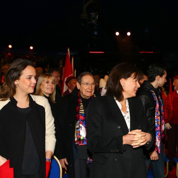 Pauline Ducruet, portant pour la première fois en public une de ses créations (son manteau), le 22 janvier 2017 lors d'une représentation du 41e Festival International du Cirque de Monte-Carlo. © Olivier Huitel/Pool Restreint Monaco/Bestimage