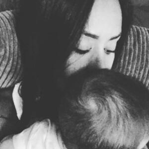 Amel Bent pose avec sa fille Sofia sur Instagram, le 4 février 2017