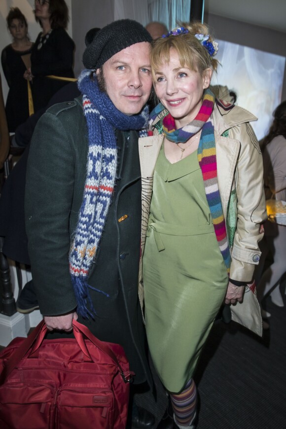 Philippe Katerine et sa compagne Julie Depardieu - Arielle Dombasle présente son parfum "Le secret d'Arielle" par Mauboussin à la Galerie du Passage de Pierre Passebon à Paris le 16 février 2016