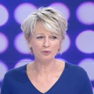 Sophie Davant victime d'une arnaque, elle s'explique dans "C'est au programme", le 7 février 2017 sur France 2.