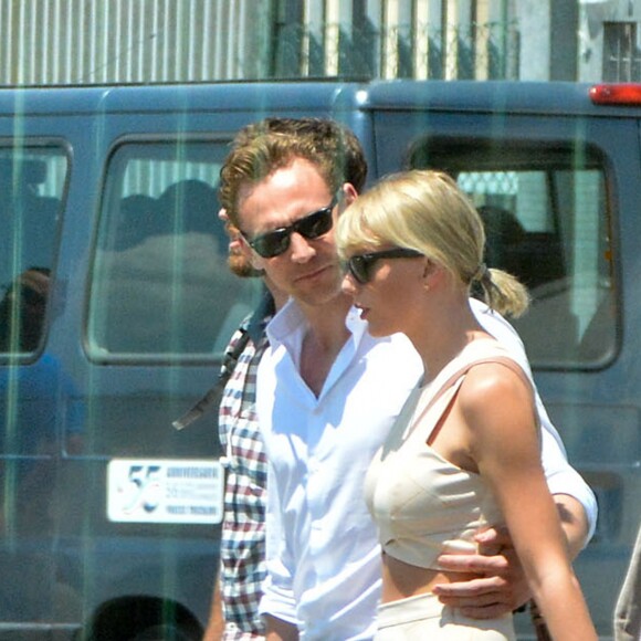 Taylor Swift et son compagnon Tom Hiddleston prennent un hélicoptère à Rome le 28 juin 2016.