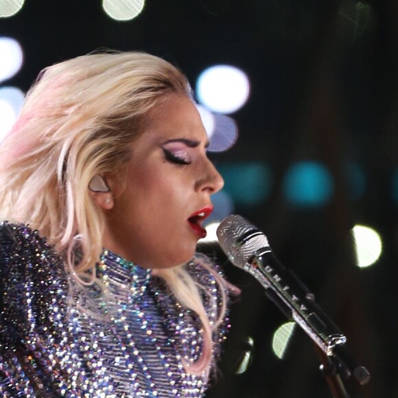 Lady Gaga en concert lors du Super Bowl au stade NRG à Houston, Texas, Etats-Unis, le 5 février 2017.